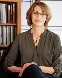 Author JoAnne Tompkins