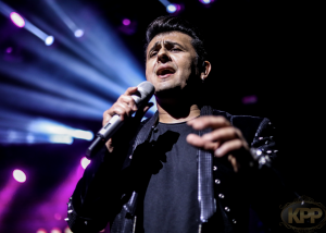 Sonu Nigam performing live on stage at The Broward Center in South Florida.  He is scheduled to come once again to Broward County as he performs on August 11th at Hard Rock Live for a live concert presented by Kash Patel Productions.