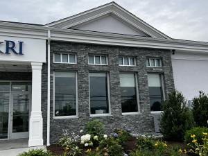 Stoneyard Greenwich Gray Ledge at Bank of RI