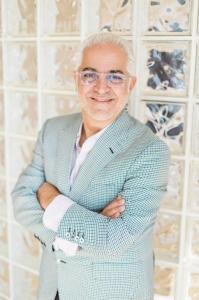 Board-certified Waldorf plastic surgeon discusses the benefits of fat injections (fat grafting) for breast augmentation and facial rejuvenation