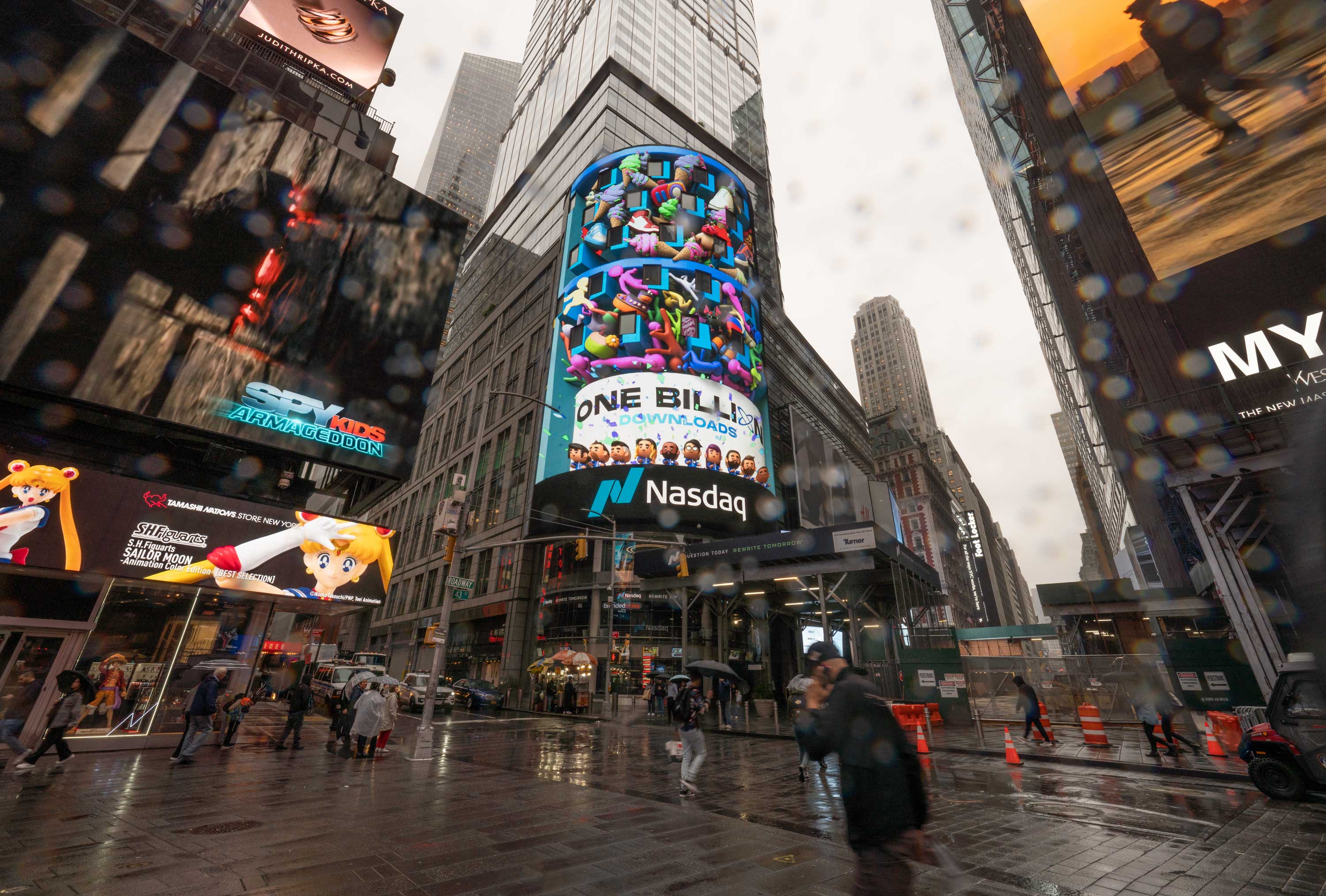 tapnation-celebrates-over-a-billion-downloads-in-time-square-smb-in