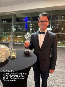 David Chapman-Smith Award with Dr Eric Chu, Chairman of Chiropractic Doctors Association of Hong Kong