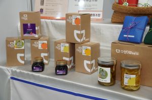 Fermented fruit products of 'Dajung Dagam Cooperative' displayed at the IFFE 2023 | Photo by AVING News