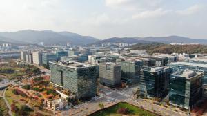 View of Pangyo Techno Valley (Image source: Pangyo Techno Valley website)