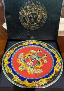 Nice set of two Versace Le Roi porcelain charger service plates with box, made in Germany, each plate 12 ¼ inches in diameter (est. $1,500-$3,000).