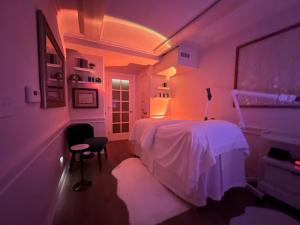 Sugar and glow Facial room in Lafayette CA