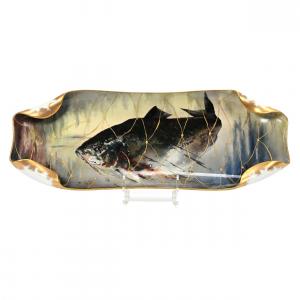 The Rutherford B. Hayes White House fish platter from the 1880s with historical presidential seal is exceedingly rare and is the auction’s expected top lot, with an estimate of $5,000-$8,000.
