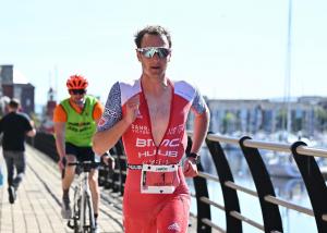 Alistair Brownlee pushing for the win on the running leg of a triathlon