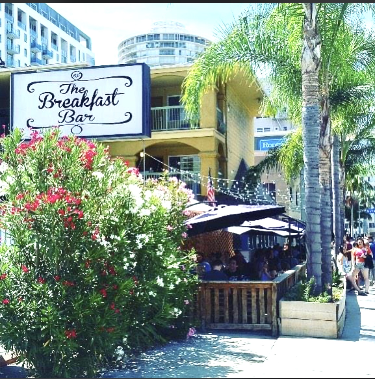 THE BREAKFAST BAR LONG BEACH CELEBRATES 10th ANNIVERSARY Journal of