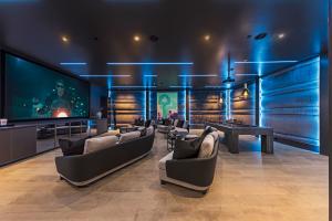 Ravello, 120 North Glenroy Avenue | Bel Air, California | 4