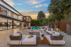 Ravello, 120 North Glenroy Avenue | Bel Air, California | 5
