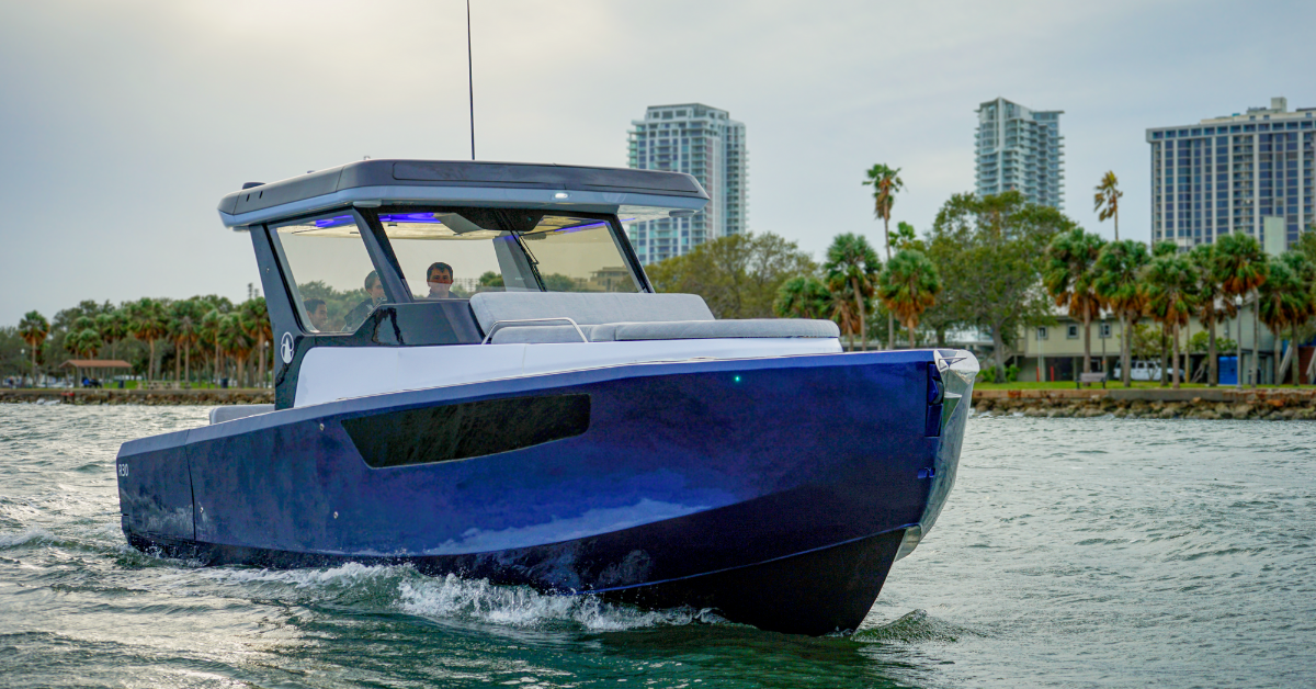 The BIG R30 Electric Boat: Florida's Answer to Luxury and Eco