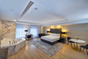 Halifax Tower Hotel and Conference Centre Rooms