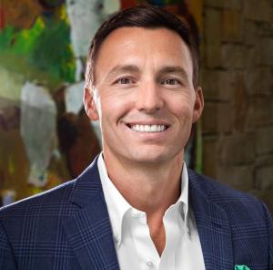 Oshman Aviation President Scott Oshman