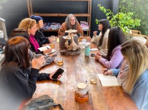  Gina Roda of ConsciousCoach™ is leading and teaching a personal development course