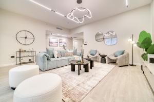 Deluxe Holiday Homes