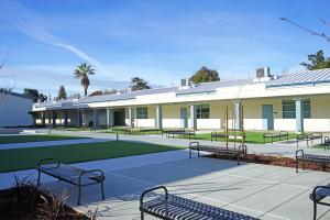 Outside Courtyard - Ravenswood Middle School