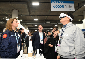 On January 9th, at 1:40 PM local time, Seoul Mayor Oh Se-hoon visited the La French Tech booth at CES 2024 to exchange opinions with the representative and discuss cooperation.