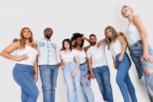 In a initiative, Nini Amerlise, a renowned mixed-race Canadian supermodel and CEO at NA Management Inc, is leading the charge in reshaping beauty standards with the "True Faces" Global Diversity Campaign NA Management Inc True Faces Diversity campaign - Group photo with Canadian Supermodel Nini Amerlise , Multi-award winning Christian Artist B'kem and creatives