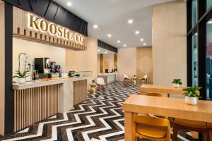 Dolce by Wyndham Hollywood Lobby + Cafe