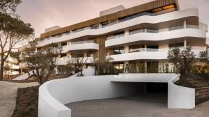 Facade Village Verde Sotogrande by L35