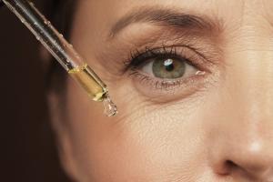 Under Eye Serum Market
