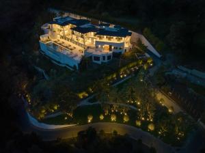 The Somma Estate: An Emblem of Ultra-Luxury Living Goes to