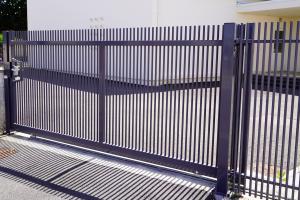 aluminum fence