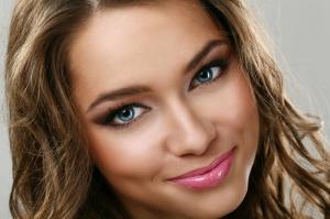 Colored contacts - sclera-lenses.com
