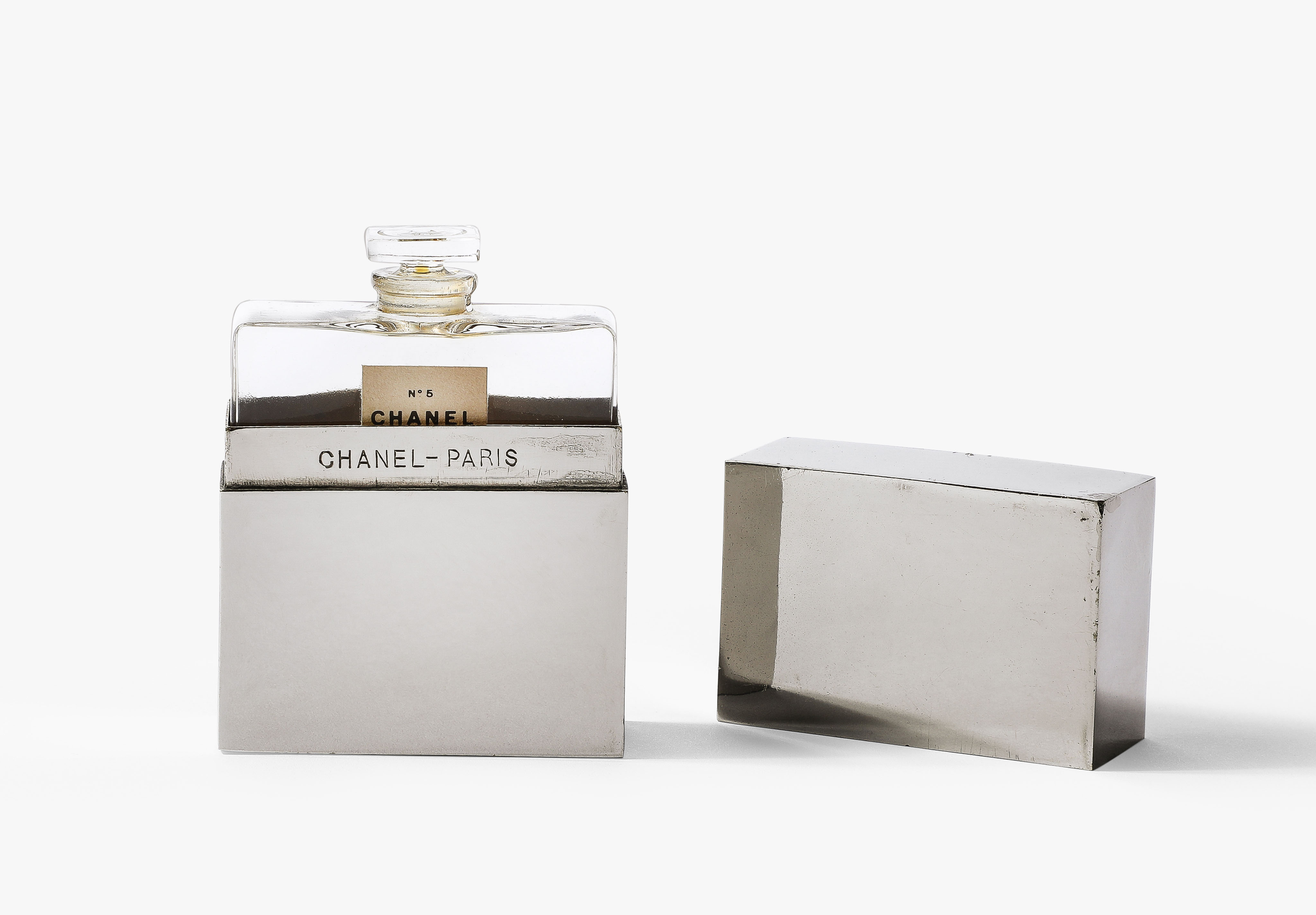 72 000 Chanel Perfume Bottle Becomes the Most Expensive Vintage Perfume by a Fashion House to Sell at Auction