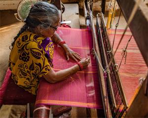 Maheshwari Saree Weaving