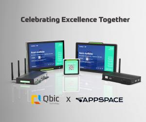 Qbic Appspace-Certified Family Photo