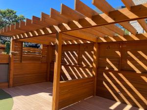 cedar tone deck