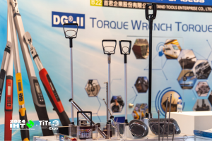 The digital torque wrench offers high precision and efficiency for model assembly and precision machinery maintenance. - 2024 IHT x TiTE, Int'l Hardware Expo Taiwan & Taiwan Int'l Tools & Hardware Expo @ Taichung, Taiwan