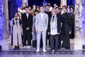 Exhibiting 20 styles inspired by the theme ‘Culture, Innovation and Fashion’ in the Show, the designers - Derek Chan, Wilson Choi, Tak Lee, Sophia XinLi and Aries Sin – presented their outfits based on five artistic phases of renowned Hong Kong artist Dr.