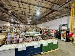SaleSumo, a leader in the liquidation industry, has been officially recognized as the number one liquidation warehouse in Phoenix, Arizona As Seen On TV