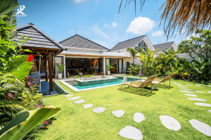 A cozy private villa in Bali