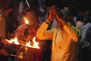 Savjibhai Dholakia and HK’s employees’ families came together to celebrate the 11th Haridwar Yatra.