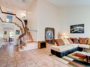 Able To Change Recovery House Interior