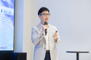 Doohee Chung, CEO of IMPACTIVE AI, pitching at the ‘Global Media Meetup’ held at MIK Base Camp on July 26th