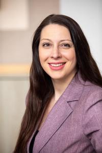 Jennifer Brullo Headshot