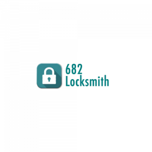 682 Locksmith Logo