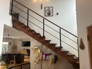 Modern Railing Co, a South Florida railing contractor, continues to install custom glass and aluminum railing systems for homes, condos, and commercial properties across Palm Beach, Broward, and Miami-Dade counties Modern Railing Boca Raton