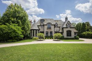 104 Longmeadow Road, Winnetka, Illinois