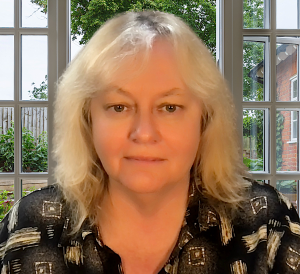 Prolific Writer/Producer Nancy Fulton Launches QuickFame.AI