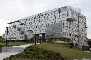 N-RG Cladding, a leading provider of cladding solutions for commercial buildings, announced today that USGlass Magazine recognized the company in the mid-rise category in its 6th Annual Design Awards presented for its innovative use of custom metal panel units Exterior of the completed Malachowsky Hall at the University of Florida, featuring a facade designed, manufactured, and installed by N-RG Cladding.
