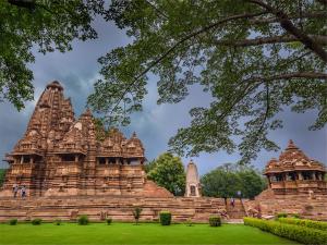 Khajuraho Temple4