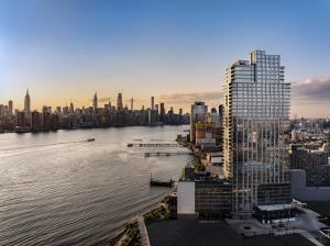 West Wharf 24