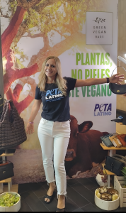 Nicole with PETA Latino at the backstage gift lounge