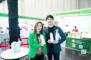 DR NARISA CHAUVIDUL-AW AND LI XUAN